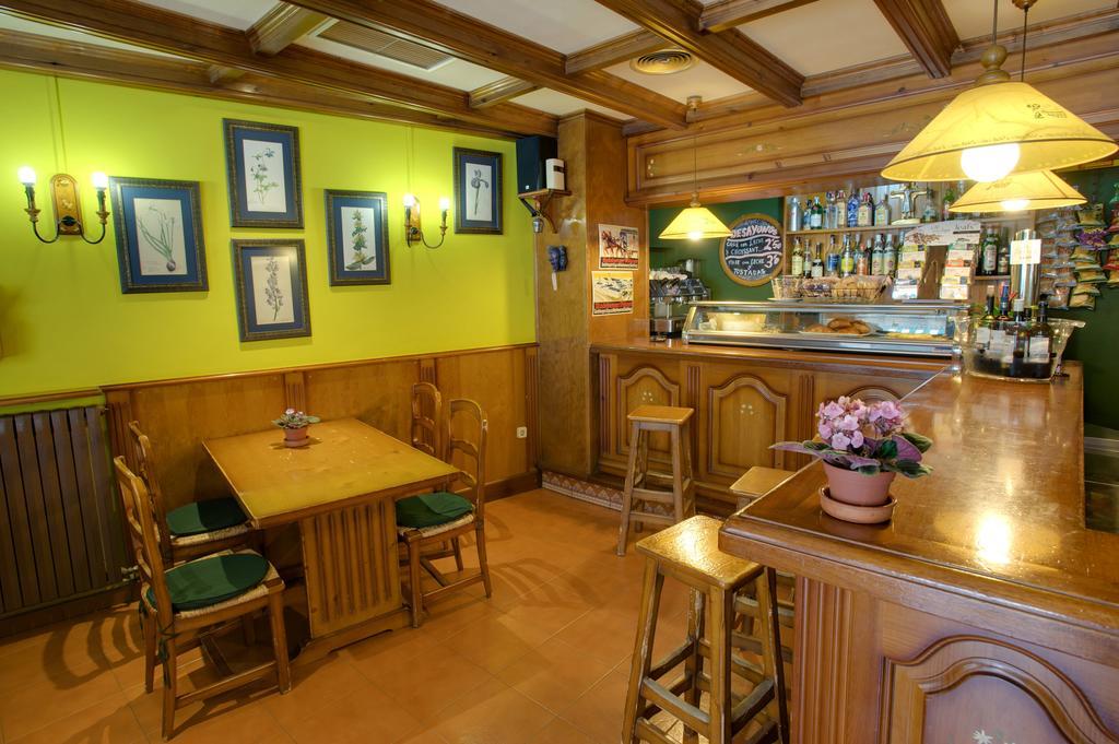 Hotel Avenida Benasque Luaran gambar
